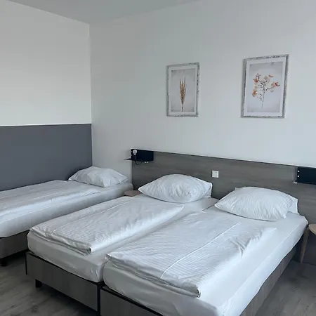 Prima & Hof - Digitales & Rezeptionsloses Neuruppin