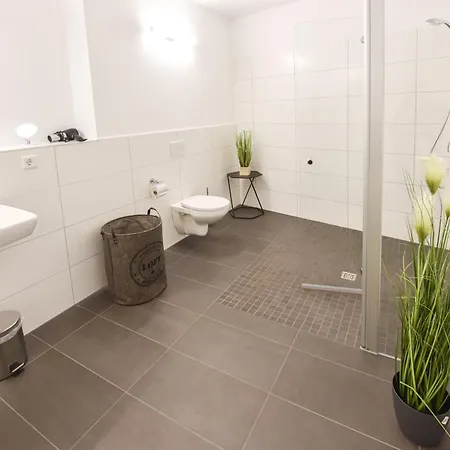 Prima & Hof - Digitales & Rezeptionsloses 3*