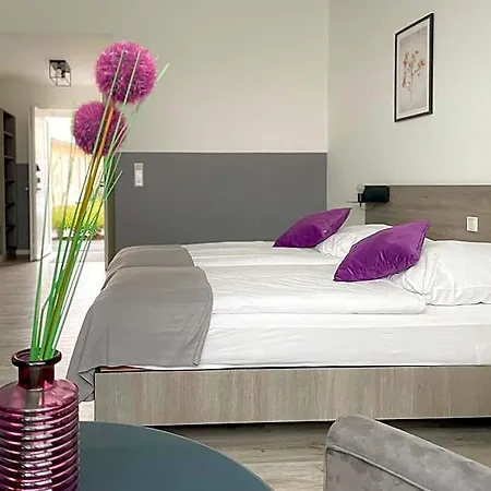 Prima & Hof - Digitales & Rezeptionsloses B&B