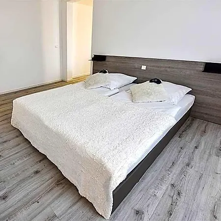 Prima & Hof - Digitales & Rezeptionsloses B&B 3*