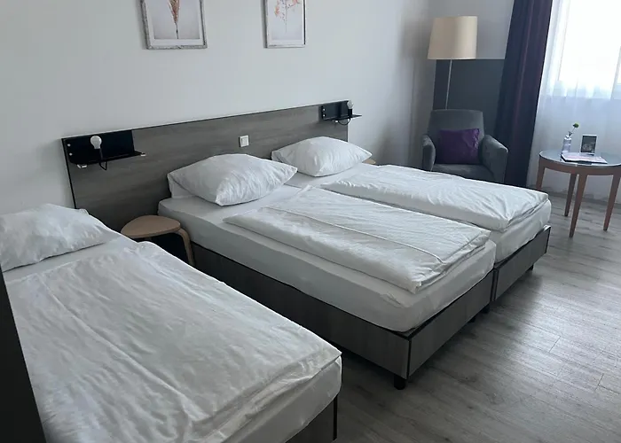 Prima Hotel&hof - Digitales&rezeptionsloses Frühstückspension Neuruppin